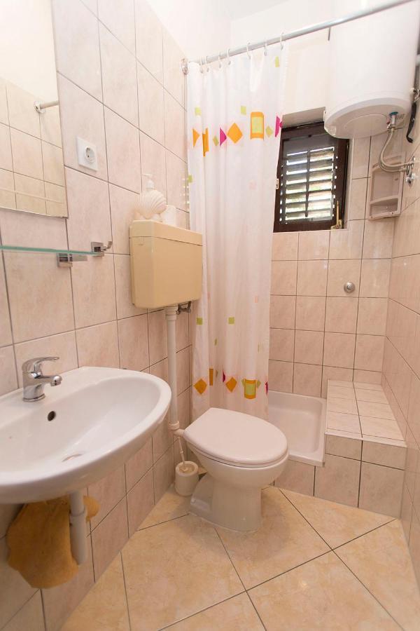 Stanici Beach Apartments Омиш Экстерьер фото