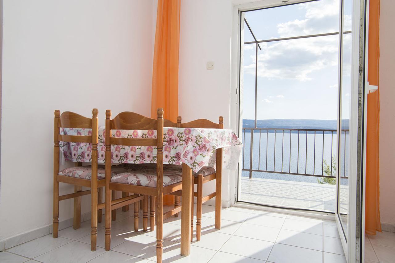 Stanici Beach Apartments Омиш Экстерьер фото